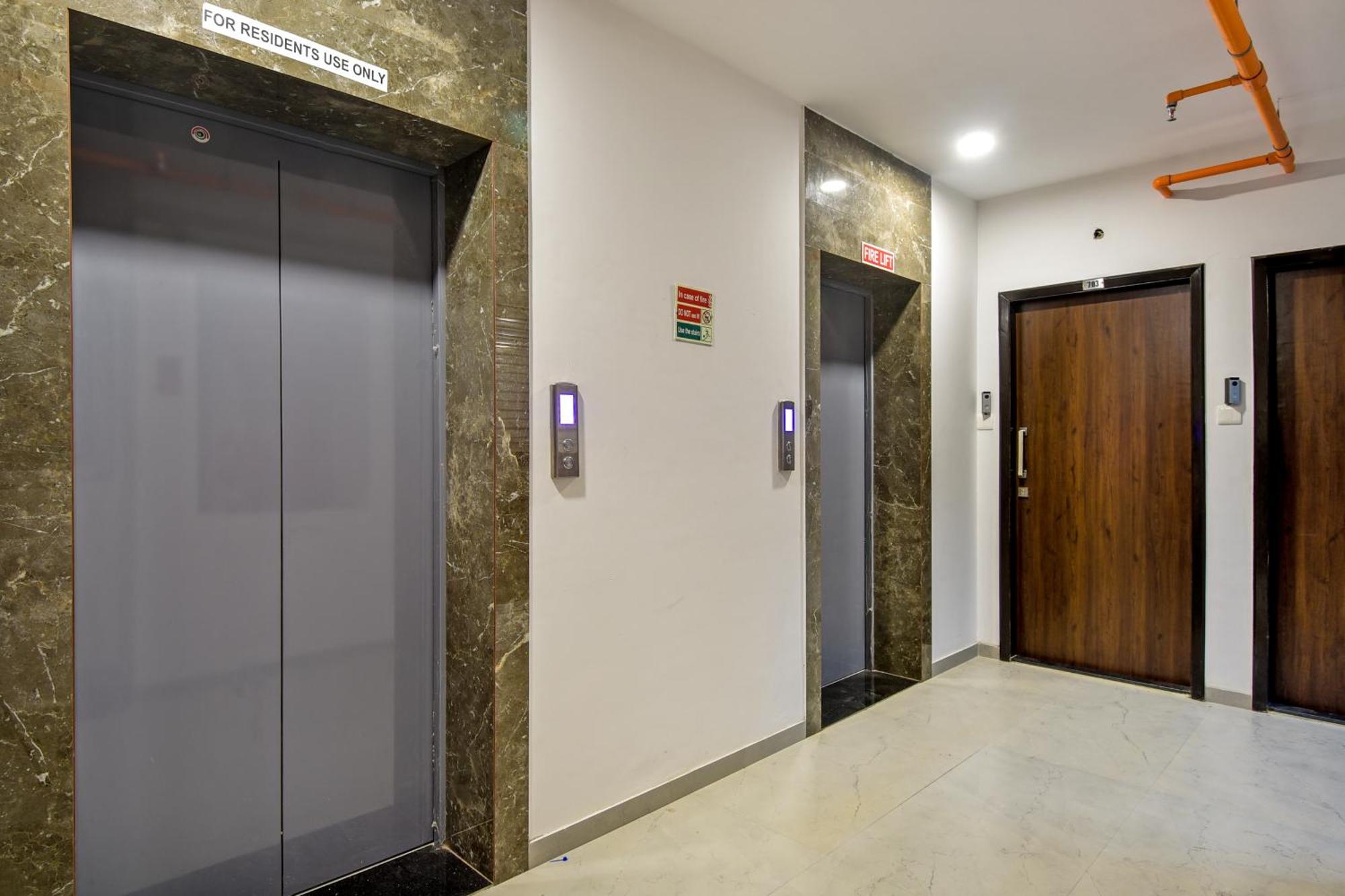 Hsquare Luxury Apartments Goregaon Mumbai Szoba fotó